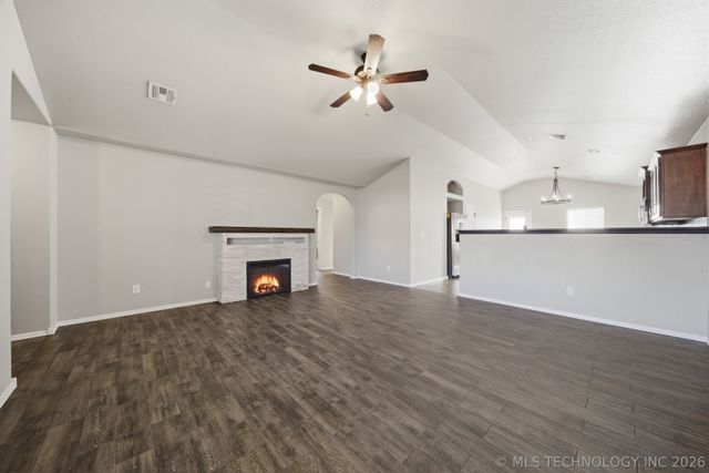 16043 S 88th East Avenue, Bixby, OK 74008