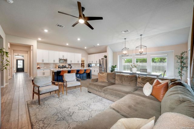 5311 Green Brush, Bulverde, TX 78163