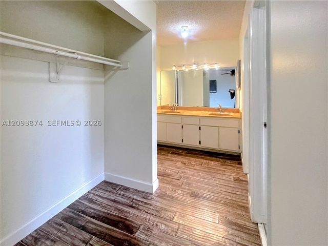 2402 SW 110th Ave Ii, Miami, FL 33165