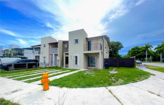 2402 SW 110th Ave Ii, Miami, FL 33165