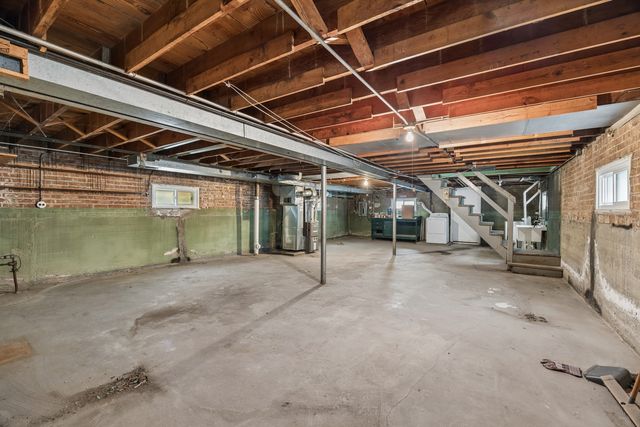 6605 S Kolin Avenue, Chicago, IL 60629