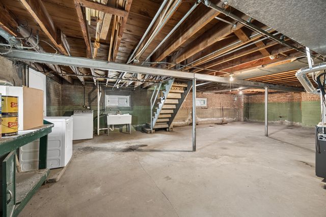 6605 S Kolin Avenue, Chicago, IL 60629