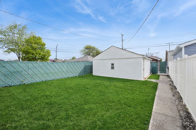 6605 S Kolin Avenue, Chicago, IL 60629