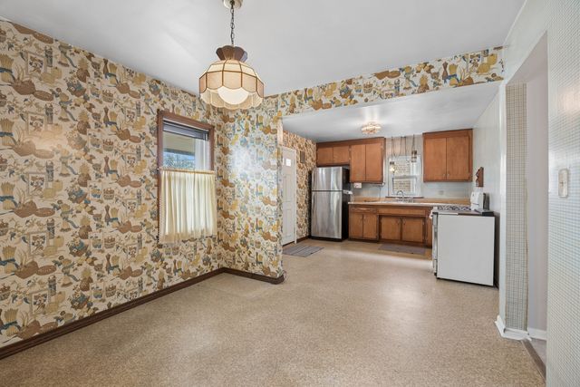6605 S Kolin Avenue, Chicago, IL 60629