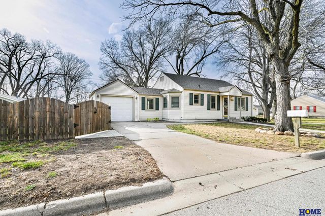 2645 N 57th Street, Lincoln, NE 68507