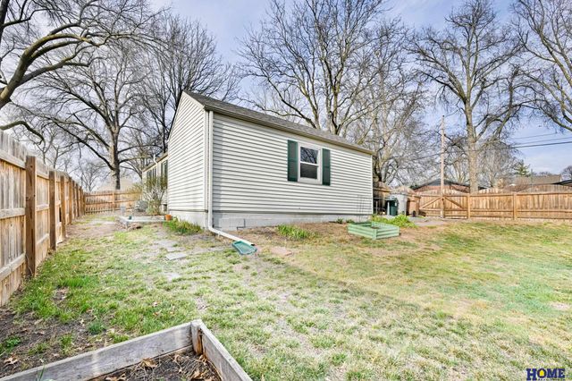 2645 N 57th Street, Lincoln, NE 68507