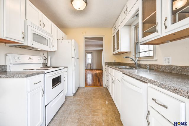 2645 N 57th Street, Lincoln, NE 68507