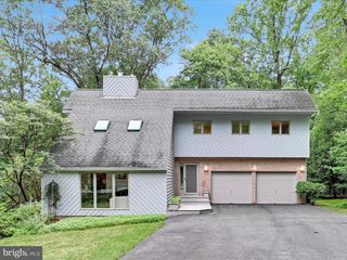 17 CHINKAPIN DR, Fleetwood, PA 19522