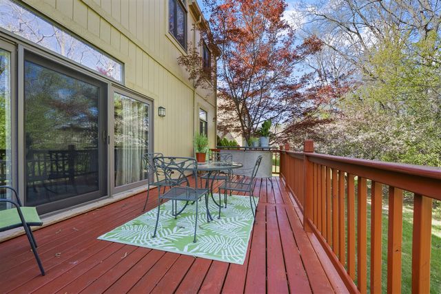 2119 Rochelle Park Drive, Rochester Hills, MI 48309