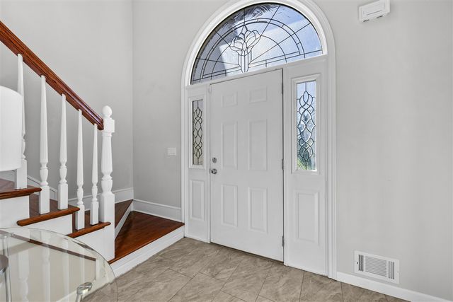2119 Rochelle Park Drive, Rochester Hills, MI 48309
