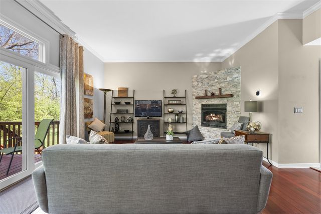 2119 Rochelle Park Drive, Rochester Hills, MI 48309