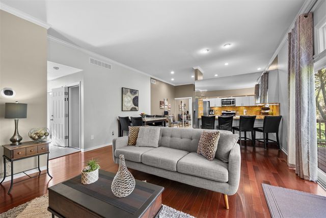 2119 Rochelle Park Drive, Rochester Hills, MI 48309