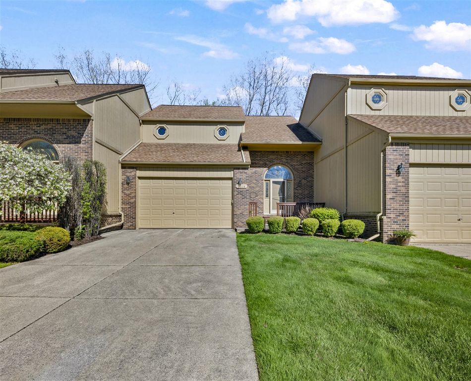 2119 Rochelle Park Drive, Rochester Hills, MI 48309