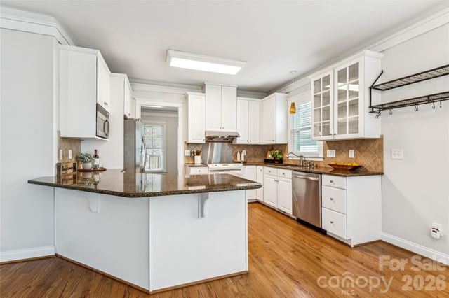 7321 Avonhurst Lane, Charlotte, NC 28269