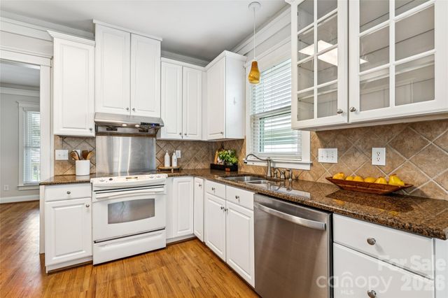 7321 Avonhurst Lane, Charlotte, NC 28269