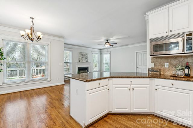 7321 Avonhurst Lane, Charlotte, NC 28269