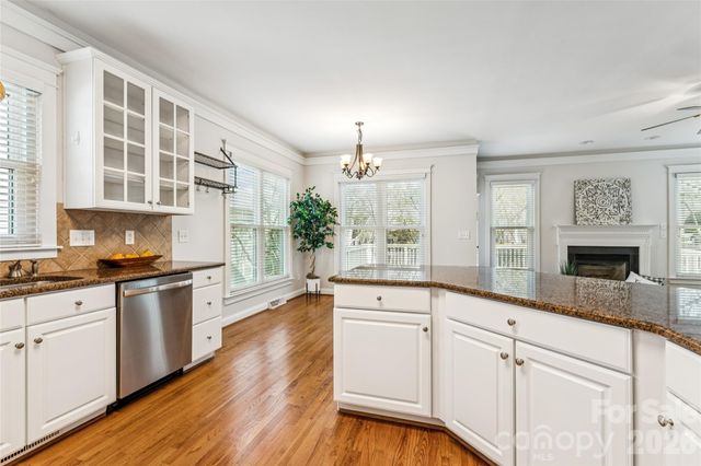 7321 Avonhurst Lane, Charlotte, NC 28269