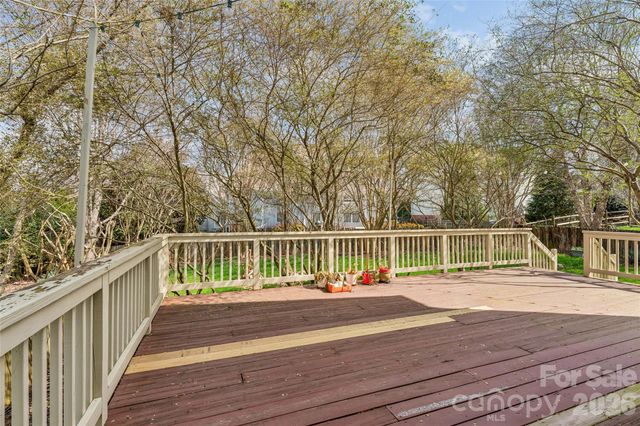 7321 Avonhurst Lane, Charlotte, NC 28269