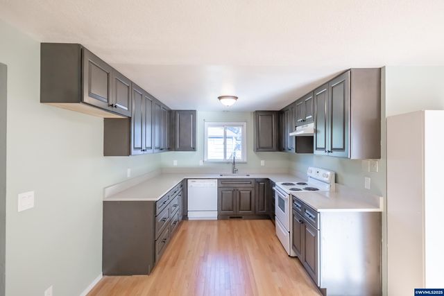 1625 Jackson St SE, Albany, OR 97321