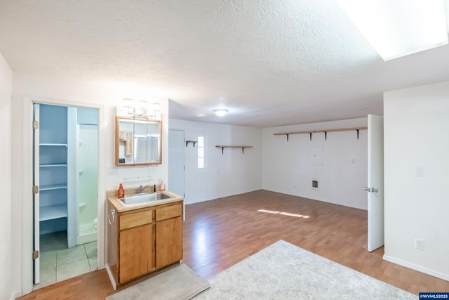 1625 Jackson St SE, Albany, OR 97321