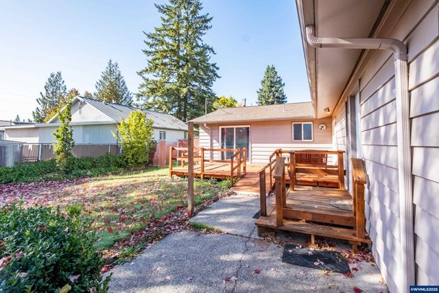 1625 Jackson St SE, Albany, OR 97321