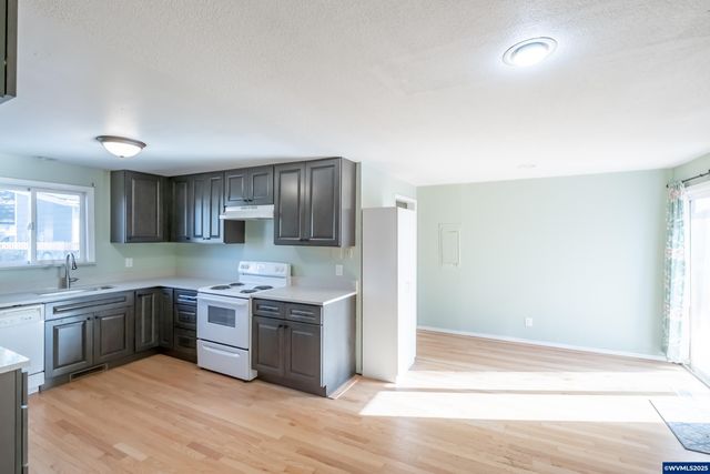 1625 Jackson St SE, Albany, OR 97321