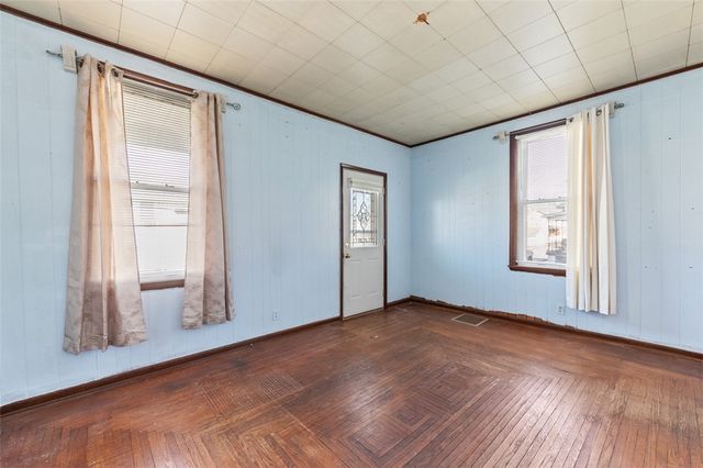 413 N Prospect St, Connellsville, PA 15425