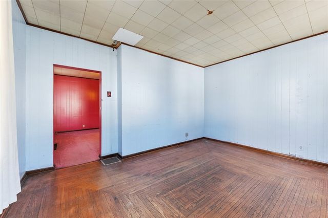 413 N Prospect St, Connellsville, PA 15425