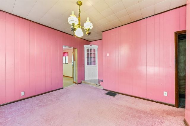 413 N Prospect St, Connellsville, PA 15425