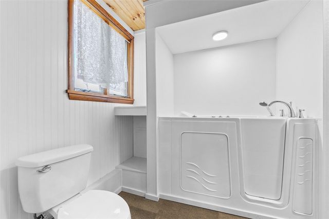 413 N Prospect St, Connellsville, PA 15425