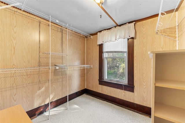 413 N Prospect St, Connellsville, PA 15425