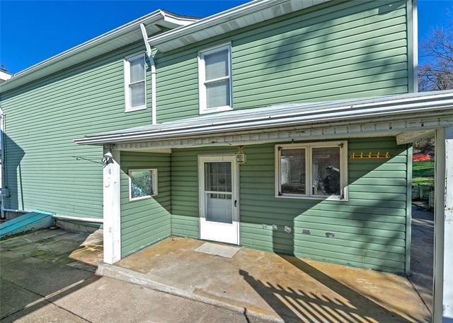 413 N Prospect St, Connellsville, PA 15425