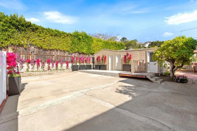 1221 Virginia Way, La Jolla, CA 92037