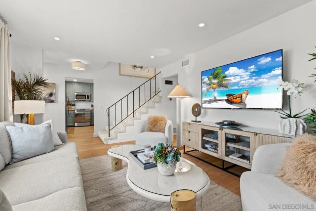 1221 Virginia Way, La Jolla, CA 92037