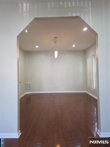 249 Paulison Avenue 1ST Floor, Passaic, NJ 07055