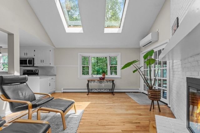 220 Pond Street, Hopkinton, MA 01748