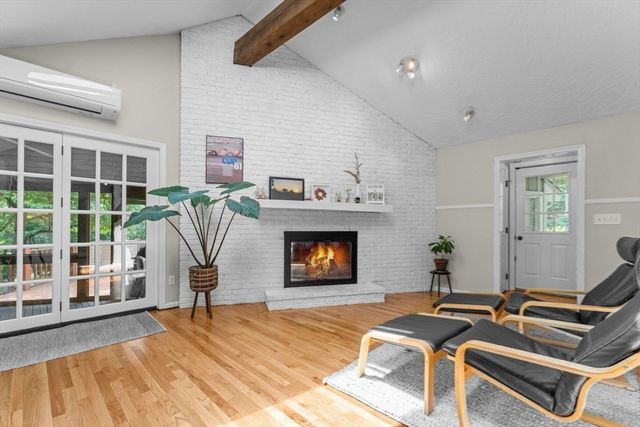 220 Pond Street, Hopkinton, MA 01748