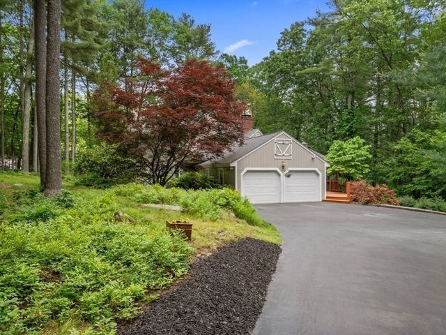220 Pond Street, Hopkinton, MA 01748