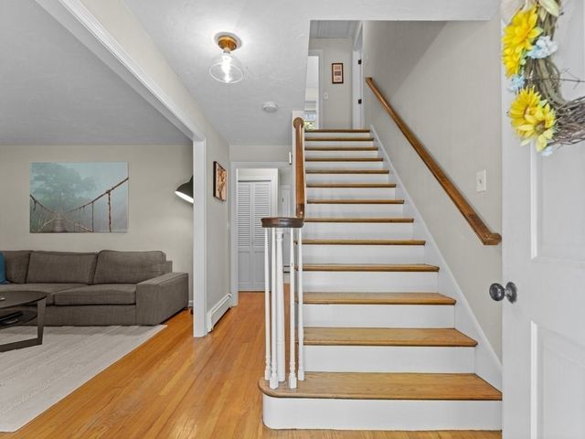 220 Pond Street, Hopkinton, MA 01748