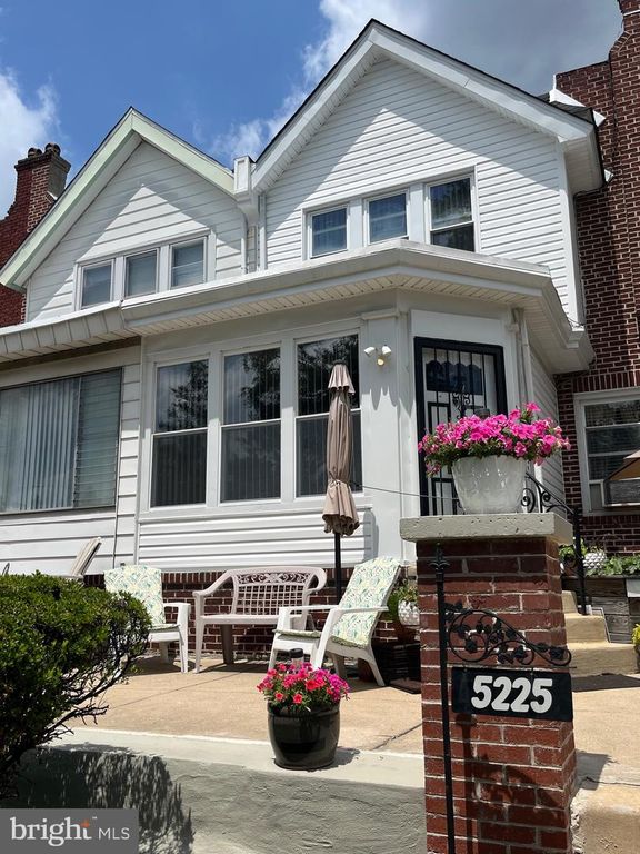 5225 LEBANON AVE, Philadelphia, PA 19131