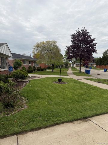 12164 Susan Avenue, Warren, MI 48093