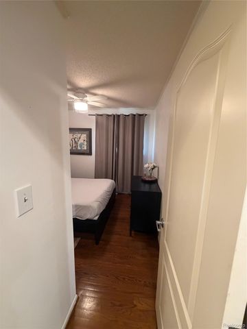 12164 Susan Avenue, Warren, MI 48093