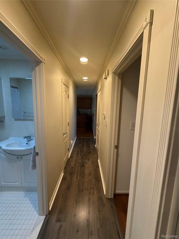 12164 Susan Avenue, Warren, MI 48093