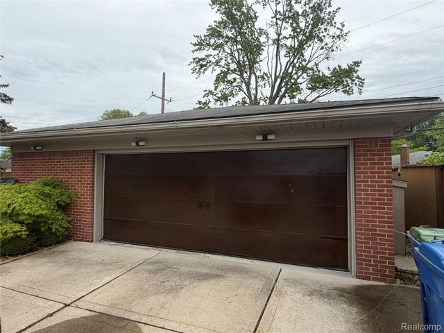 12164 Susan Avenue, Warren, MI 48093