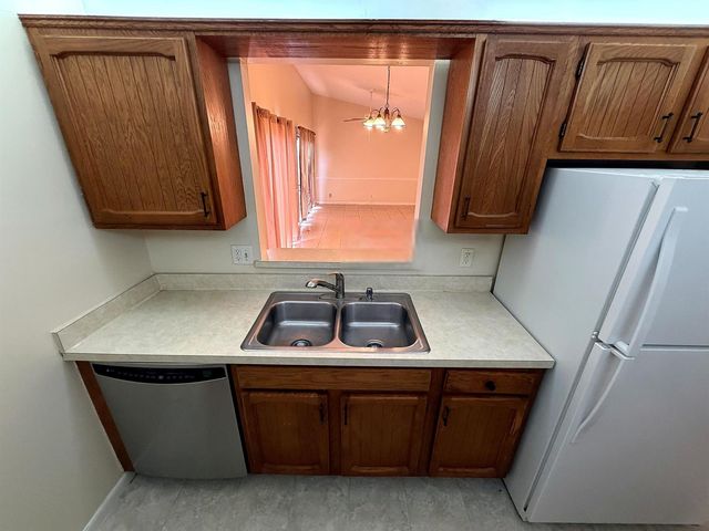 2400 SW 19th Avenue 128, Boynton Beach, FL 33426