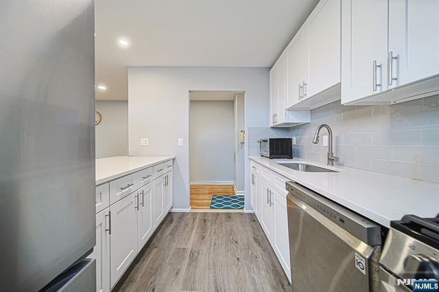 2320 Linwood Avenue 5G, Fort Lee, NJ 07024