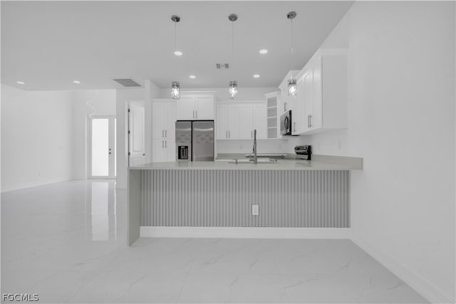 2104 Edward AVE, Alva, FL 33920