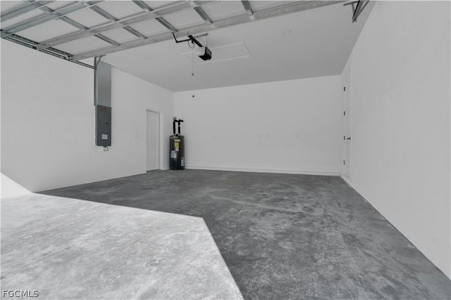 2104 Edward AVE, Alva, FL 33920