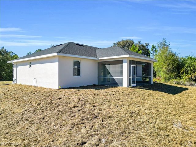 2104 Edward AVE, Alva, FL 33920
