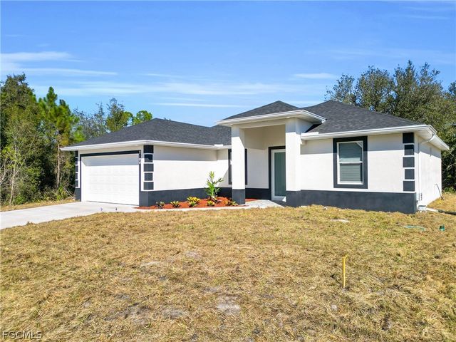 2104 Edward AVE, Alva, FL 33920